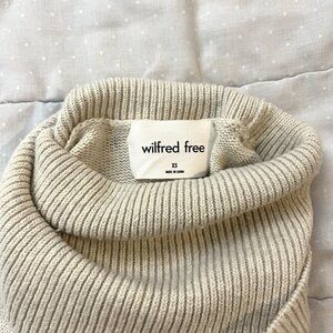 Aritzia Wilfred Free Treasures Turtleneck
